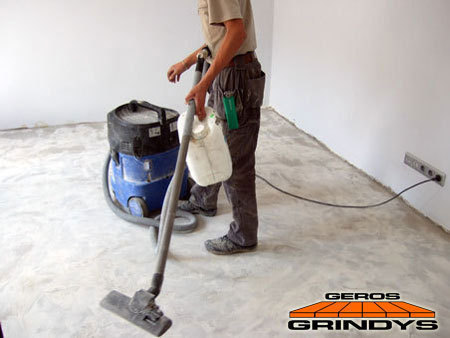 Dust cleaning from floor